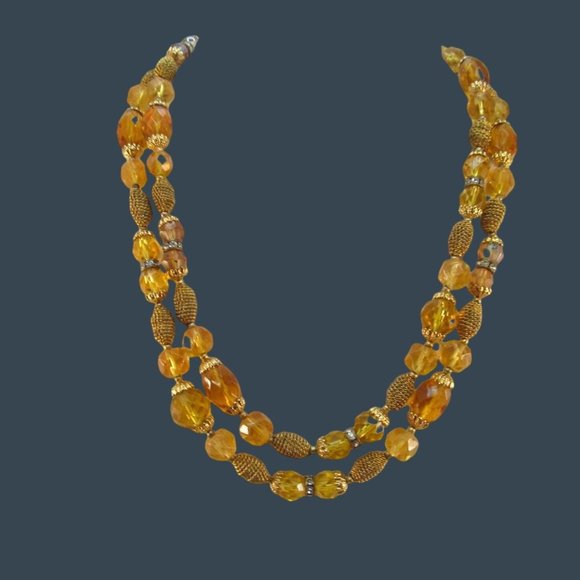 Vintage Long Faceted Glowing Yellow Vaseline Glass Beaded Necklace - Picture 13 of 13